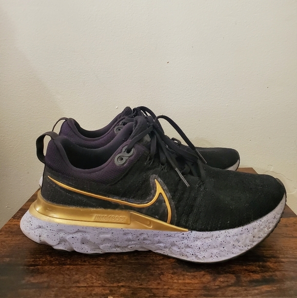 Womens Nike React Infinity Run Flynit 2 Size 8 - Picture 3 of 12